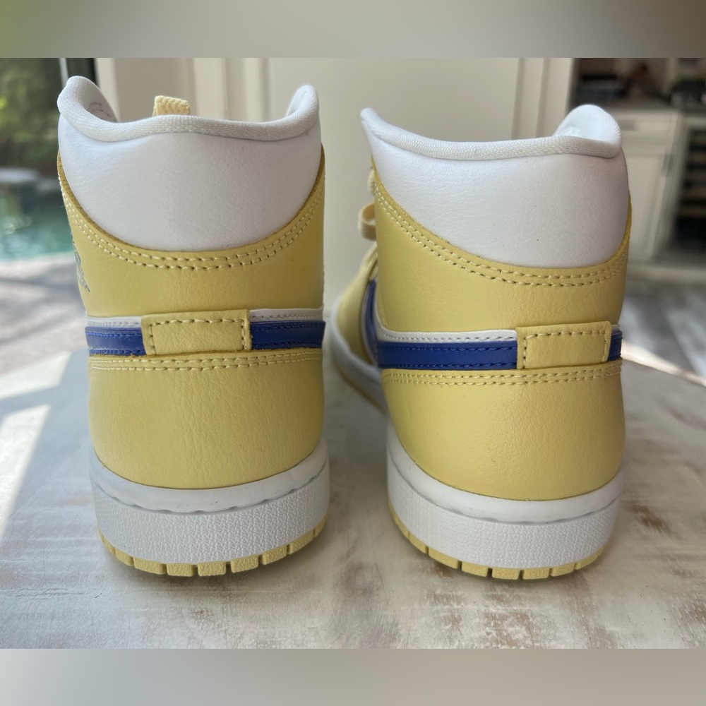 Nike Air Jordan 1 Mid Lemon Wash Lapis 6.5w 5y Basketball Sneakers New - Picture 3 of 10